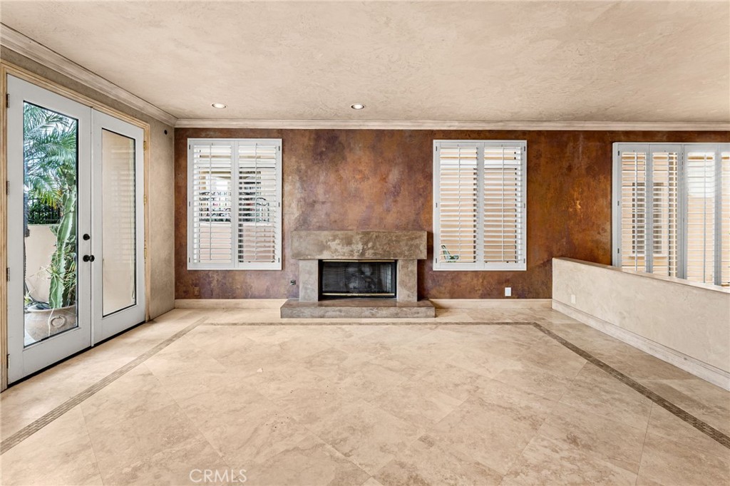 609 21st Property Photo 6