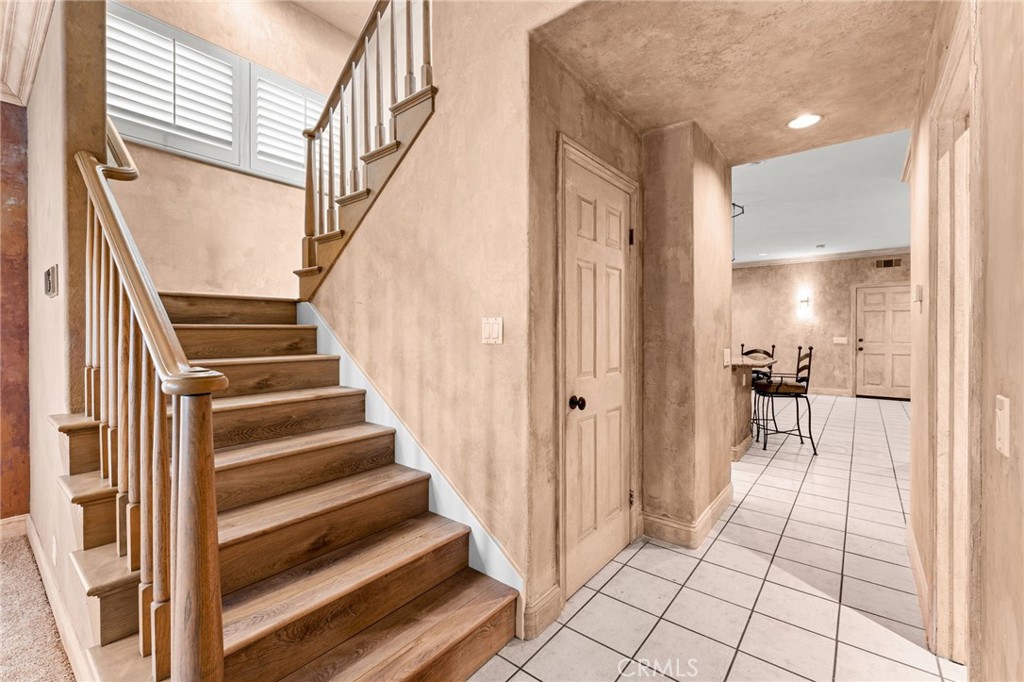 609 21st Property Photo 11