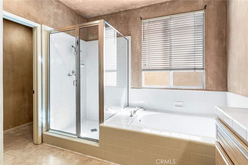 609 21st Property Photo 28