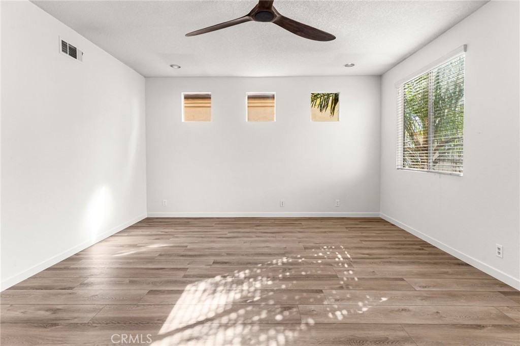 609 21st Property Photo 29
