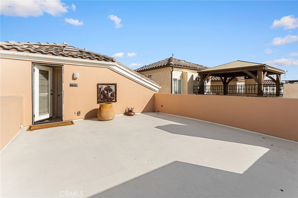 609 21st Property Photo 38