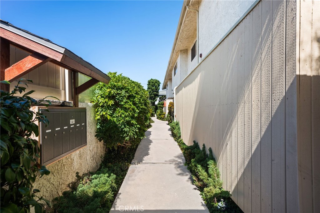 2611 Ruhland Avenue 3 Property Photo 3