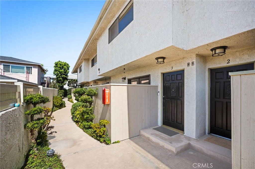 2611 Ruhland Avenue 3 Property Photo 4