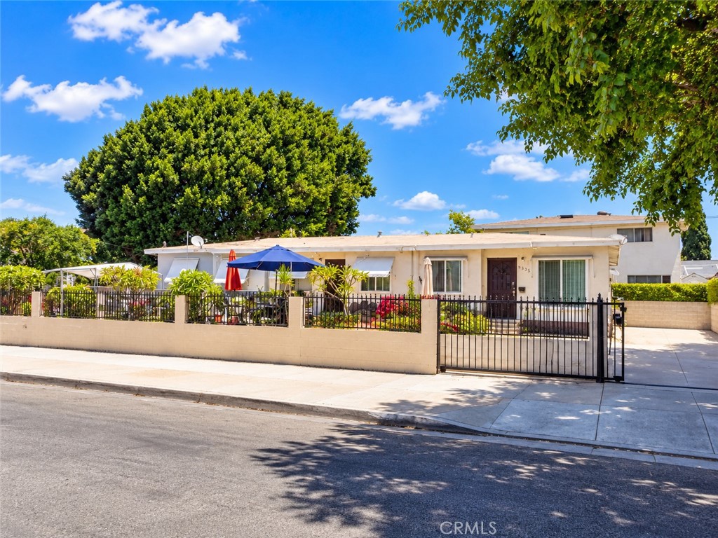 2111 Bird Street Property Photo 4