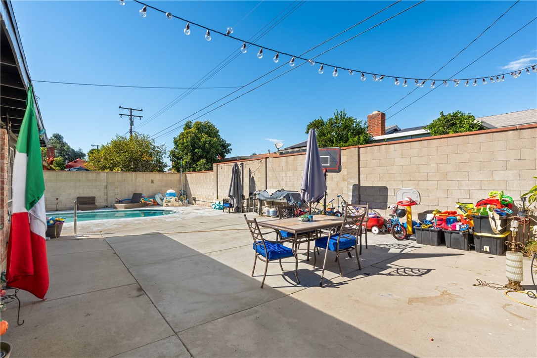 1234 W Vesta Street Property Photo 25