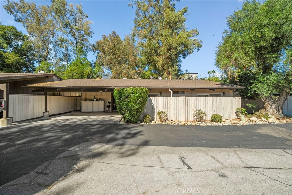 10468 Alta Loma Property Photo 1