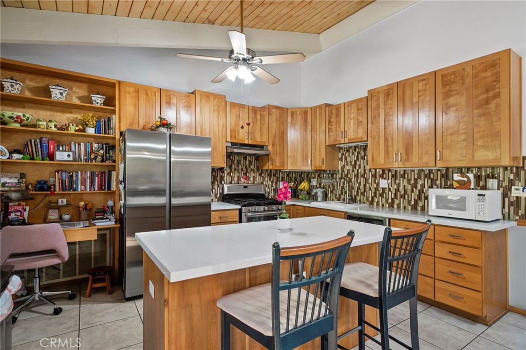 10468 Alta Loma Property Photo 4