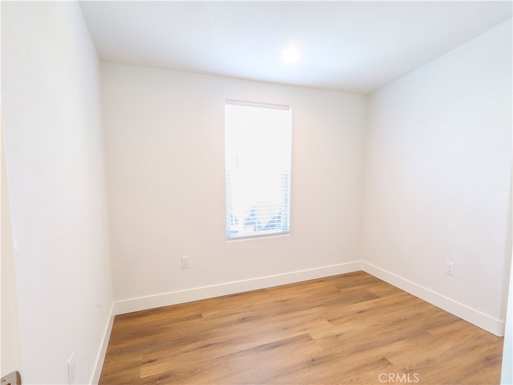 2300 S Sultana 214 Property Photo 24