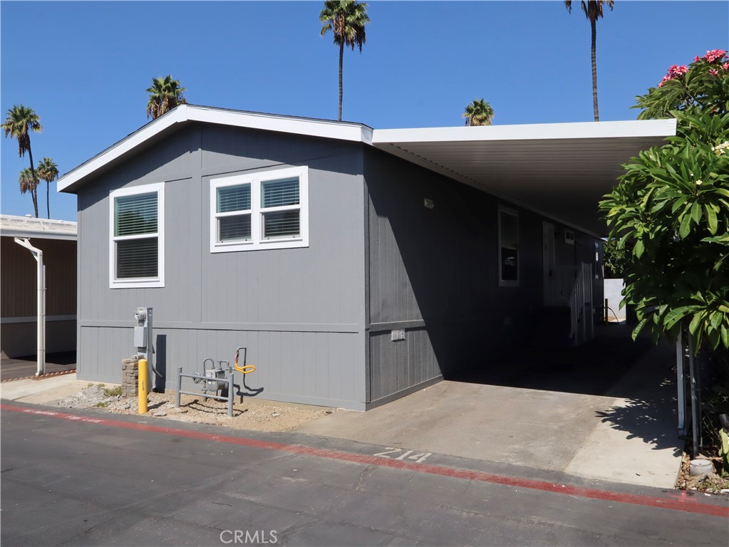 2300 S Sultana 214 Property Photo 48