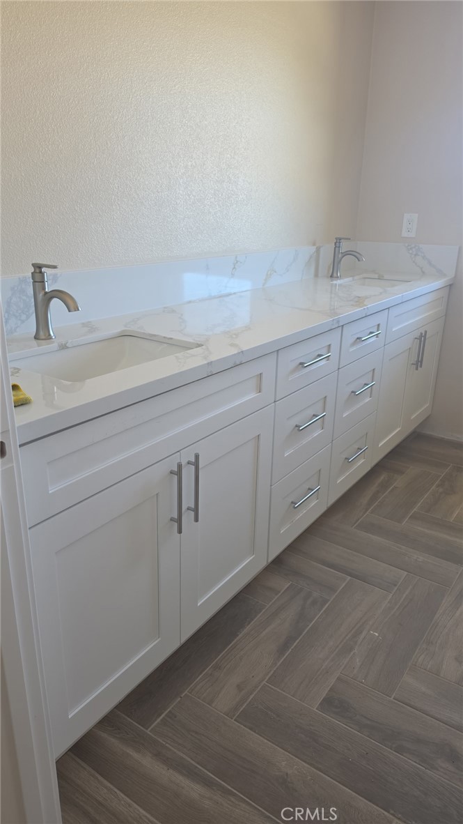 16646 Hagador Avenue Property Photo 5