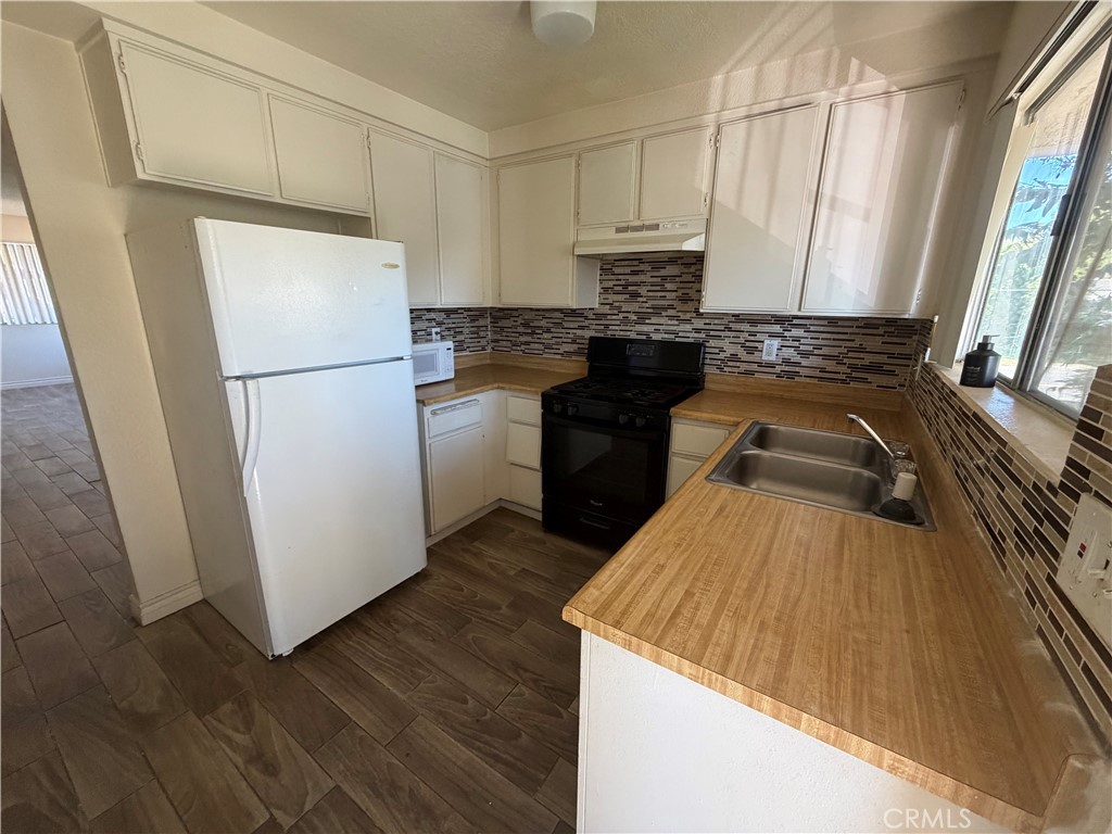 532 E Lugonia Avenue C Property Photo 2