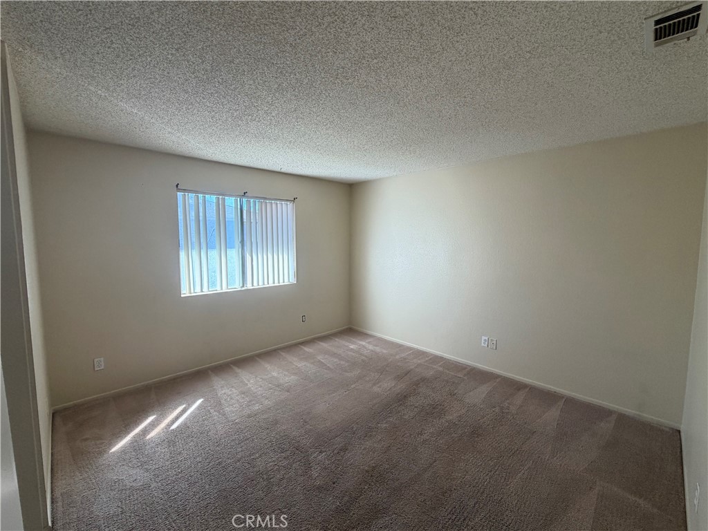 532 E Lugonia Avenue C Property Photo 3