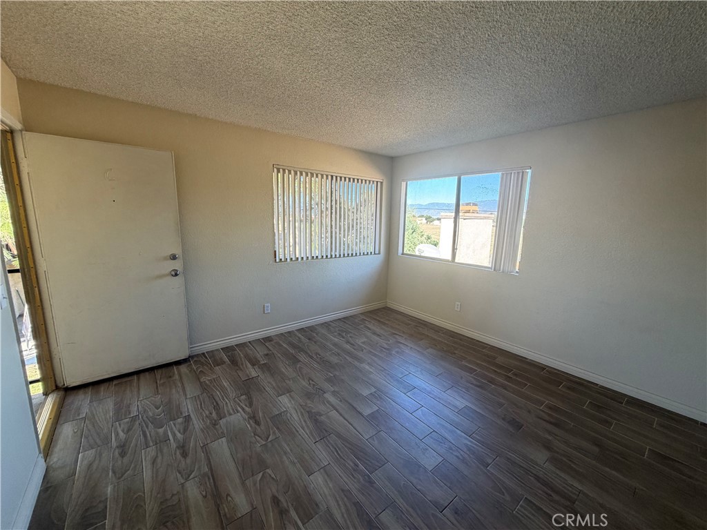 532 E Lugonia Avenue C Property Photo 8