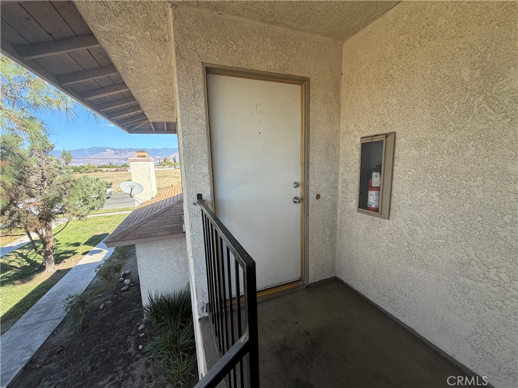 532 E Lugonia Avenue C Property Photo 10