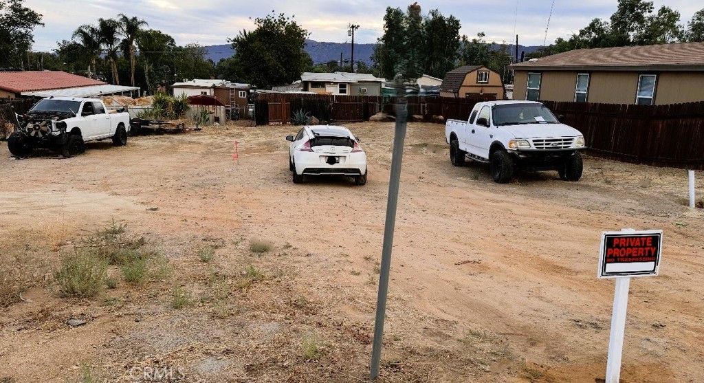 18353 Acacia Property Photo 7
