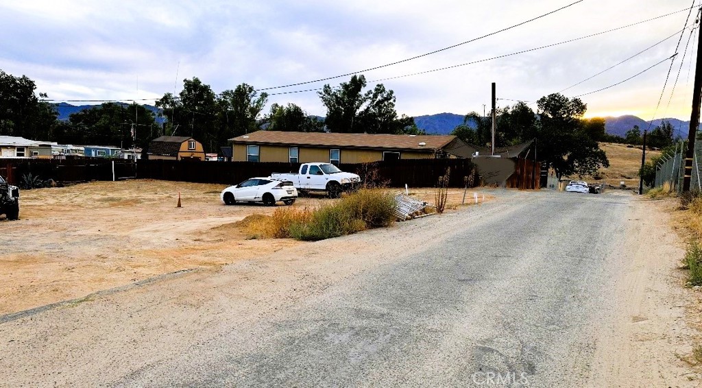 18353 Acacia Property Photo 8