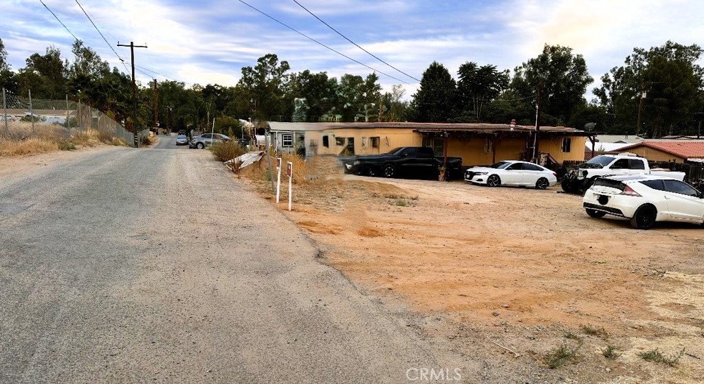 18353 Acacia Property Photo 9