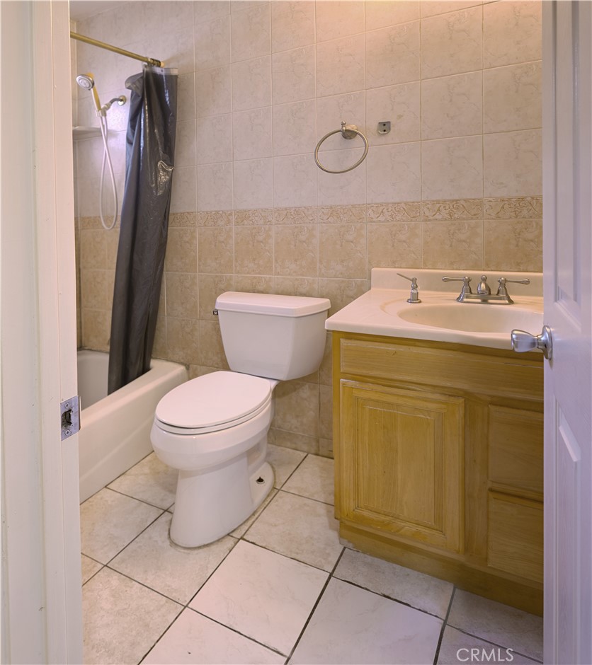 1746 Jackson Ave Property Photo 13