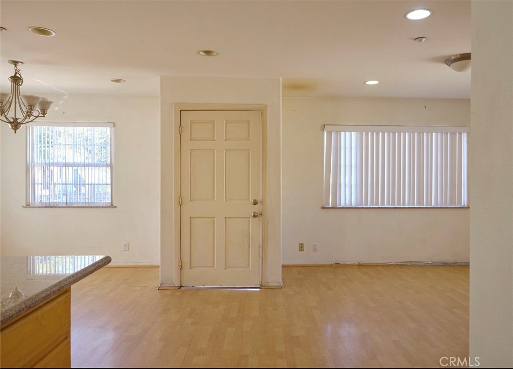 1746 Jackson Ave Property Photo 20