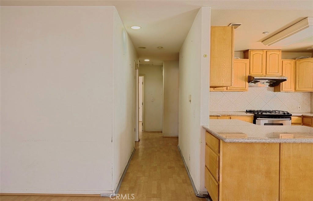 1746 Jackson Ave Property Photo 21