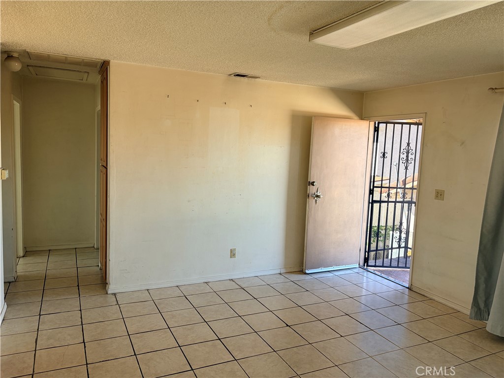 1746 Jackson Ave Property Photo 28