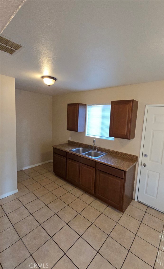 8642 Bennett Property Photo 4
