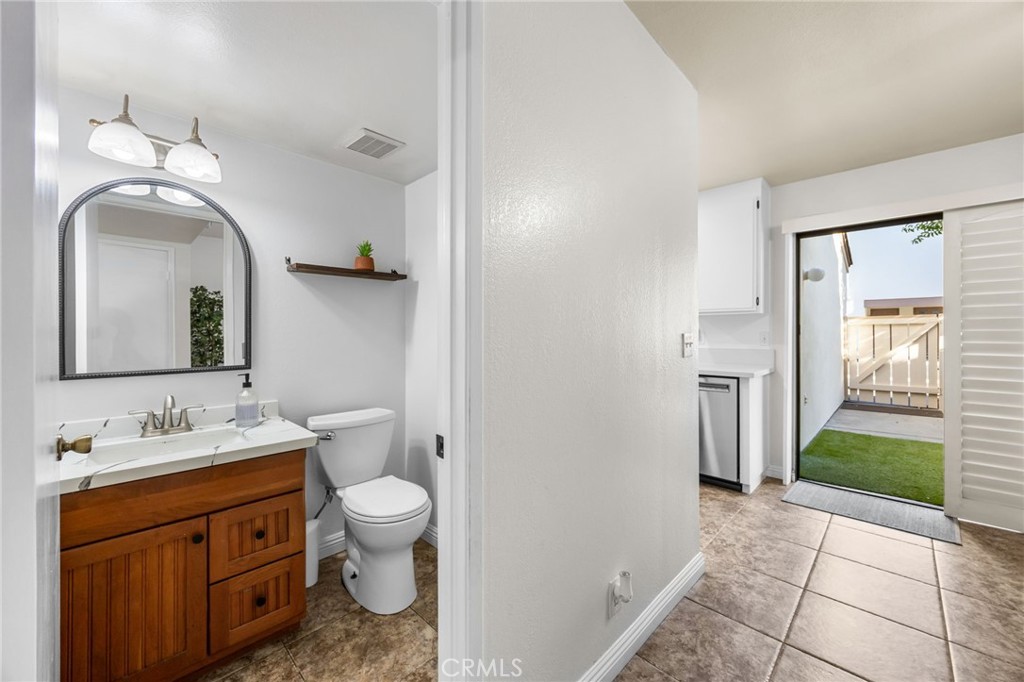 306 Calico Court Property Photo 9