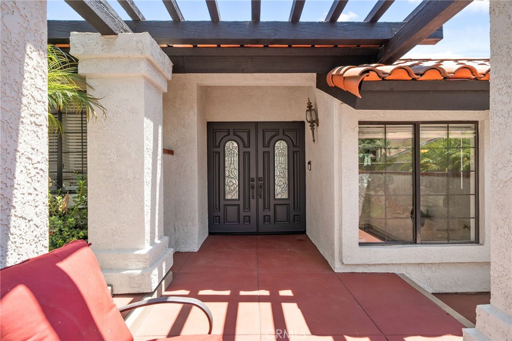5087 Granada Court Property Photo 2