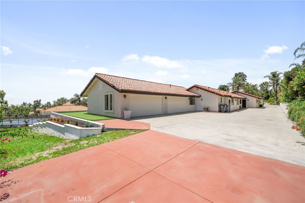 5087 Granada Court Property Photo 30
