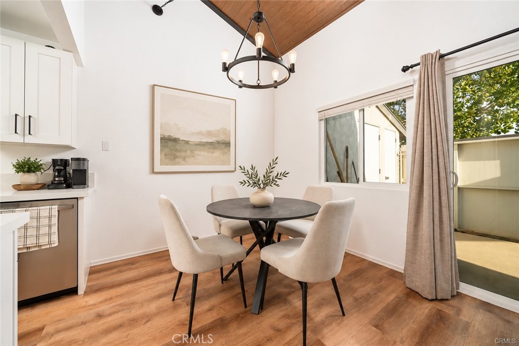 1342 W 8th Street Property Photo 7