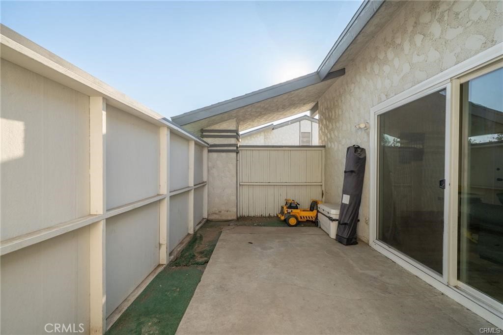 1342 W 8th Street Property Photo 27