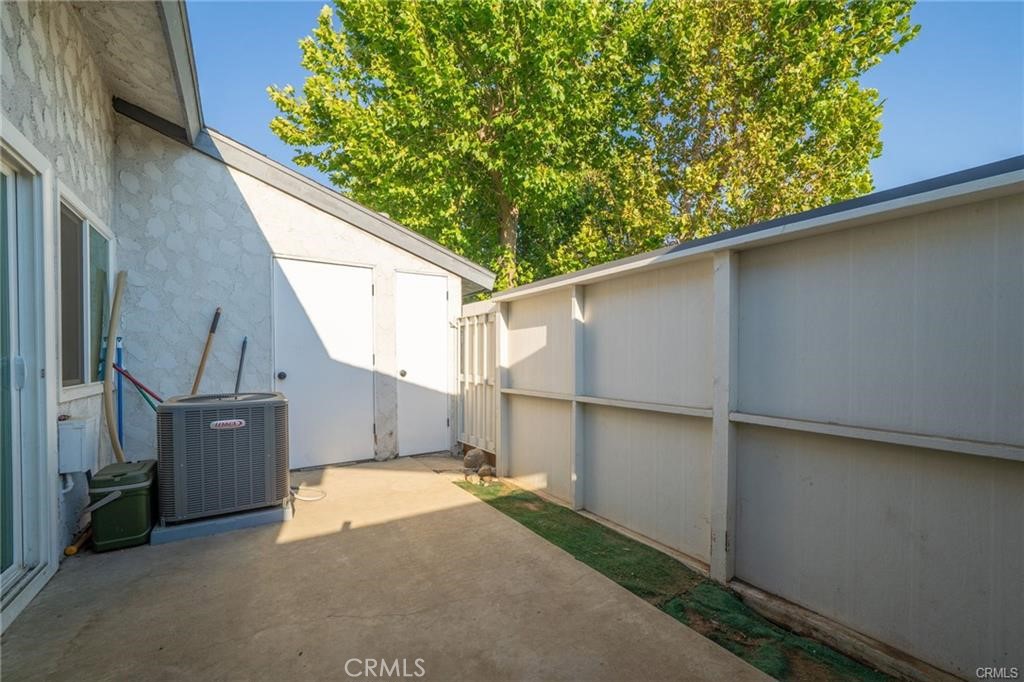 1342 W 8th Street Property Photo 29