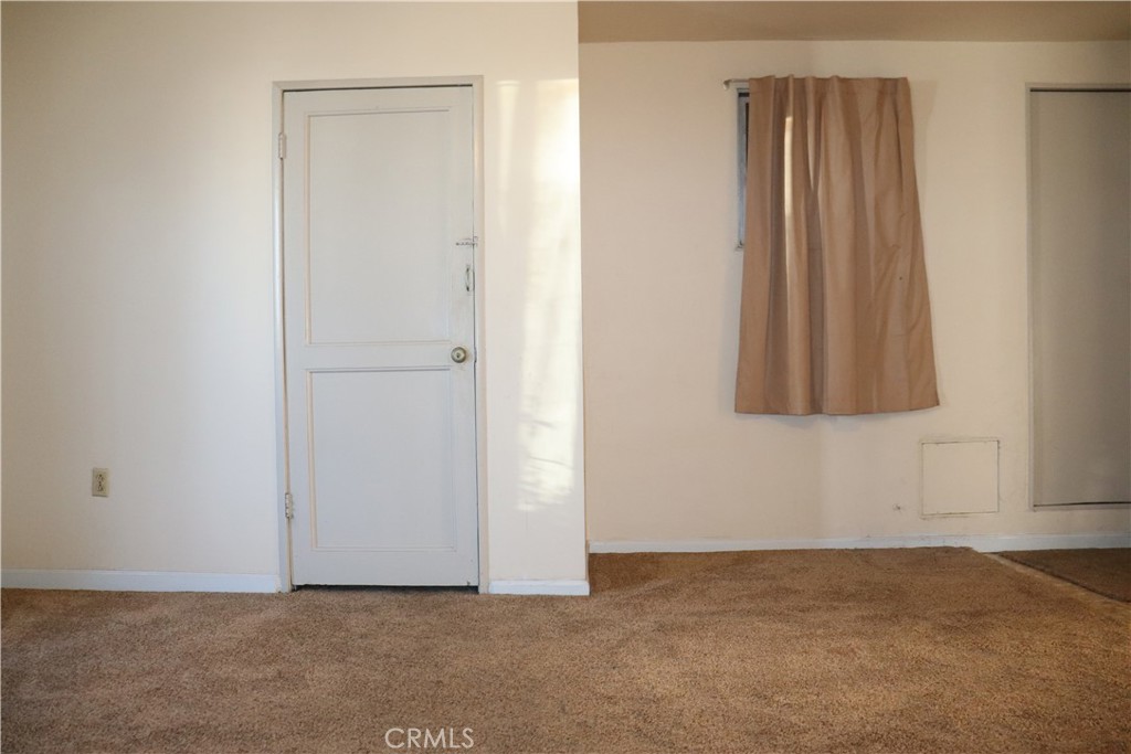 838 E G Property Photo 18