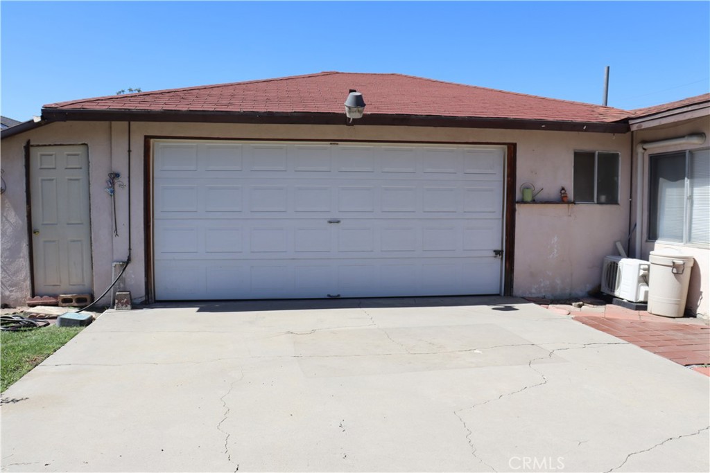 838 E G Property Photo 23