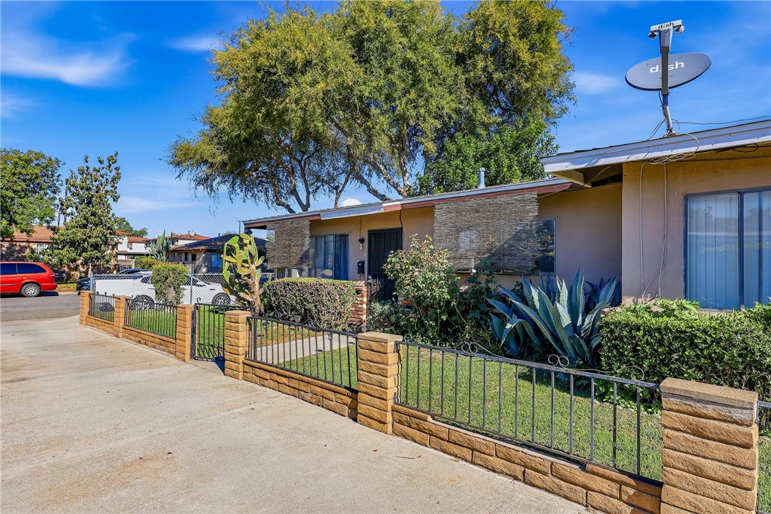 3922 Rowland Property Photo 1