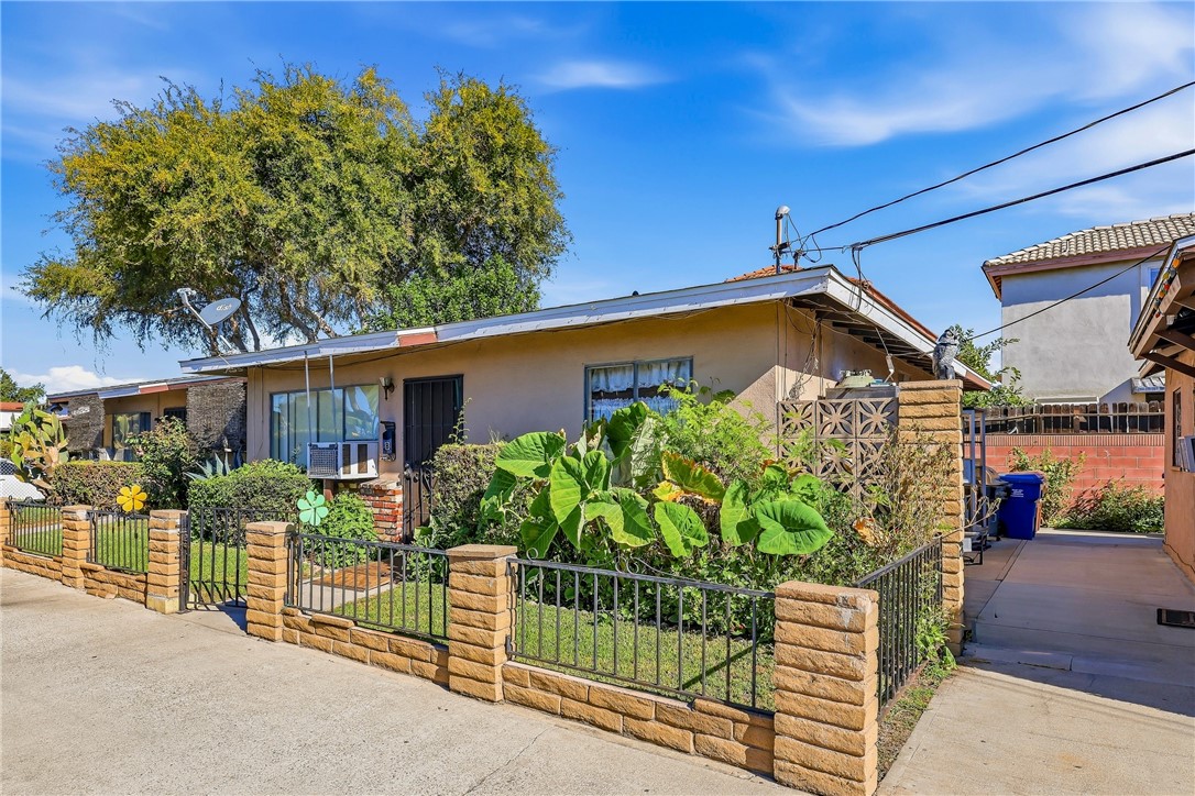 3922 Rowland Property Photo 2