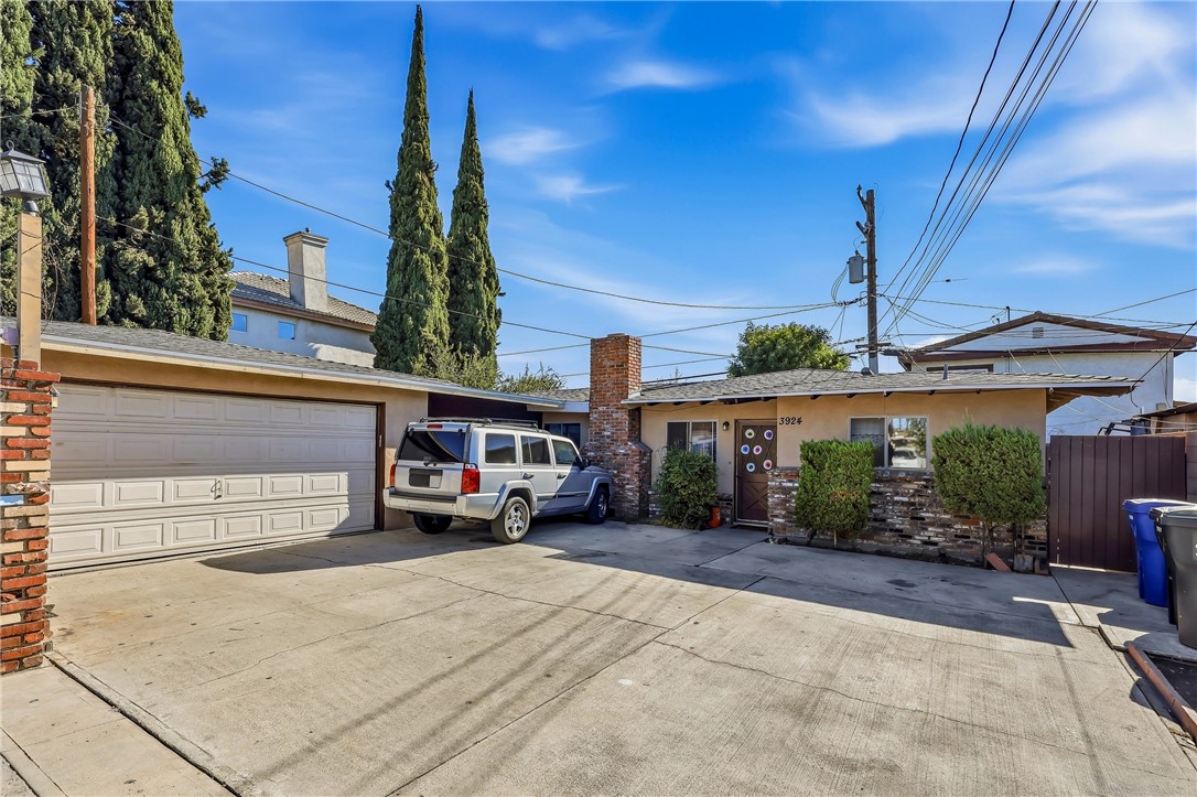 3922 Rowland Property Photo 5