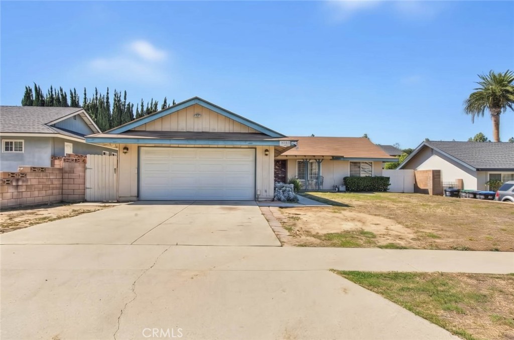 14990 Oakwood Property Photo 2
