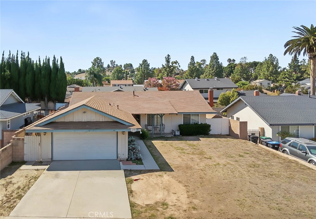 14990 Oakwood Property Photo 3