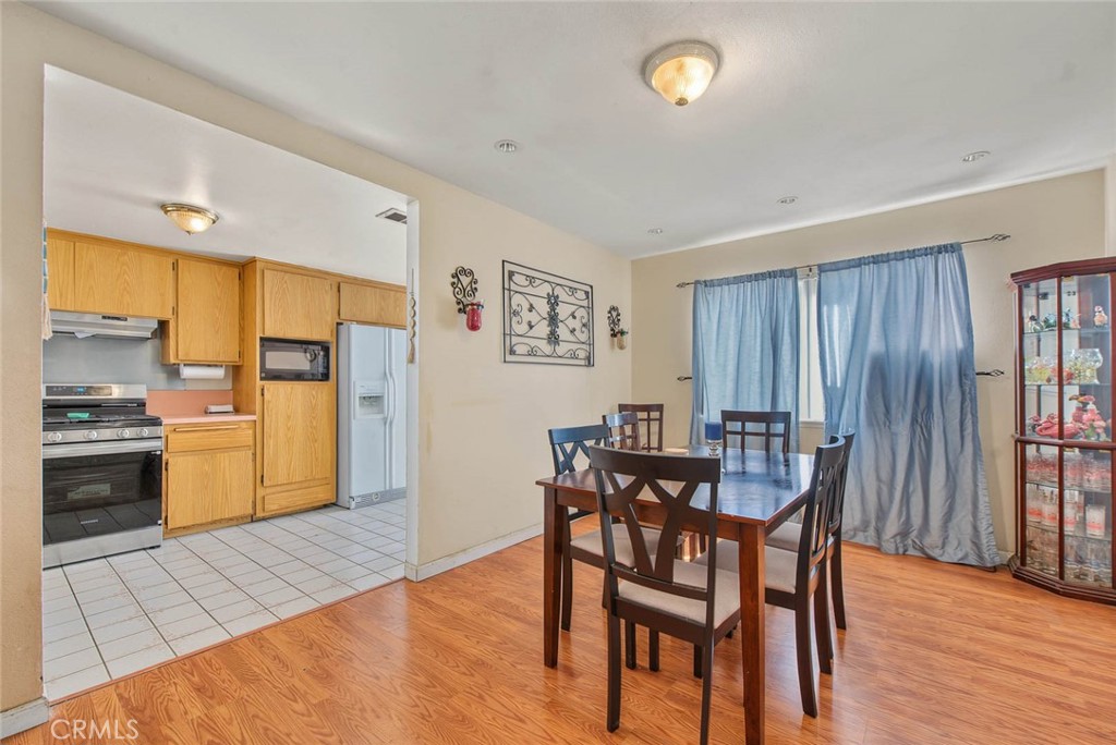 14990 Oakwood Property Photo 9