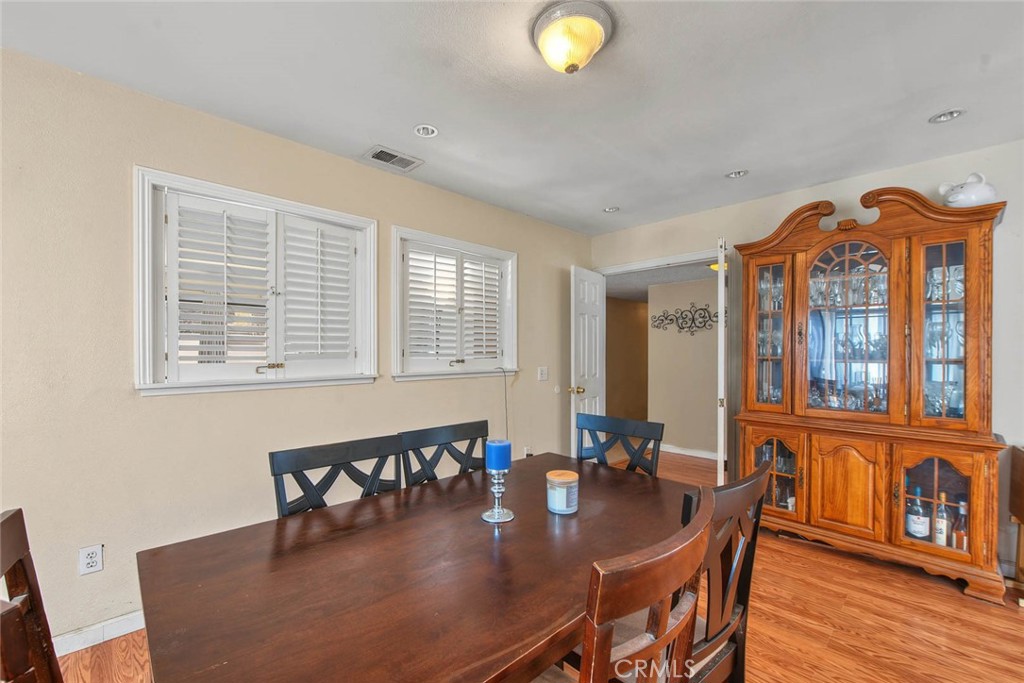14990 Oakwood Property Photo 10
