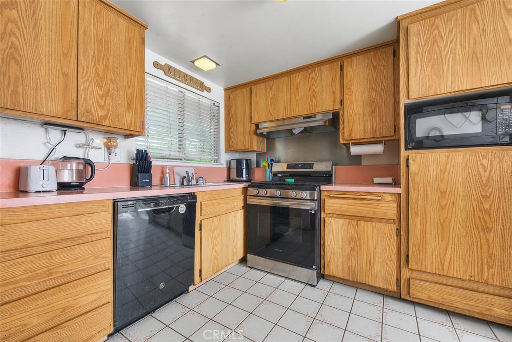 14990 Oakwood Property Photo 12
