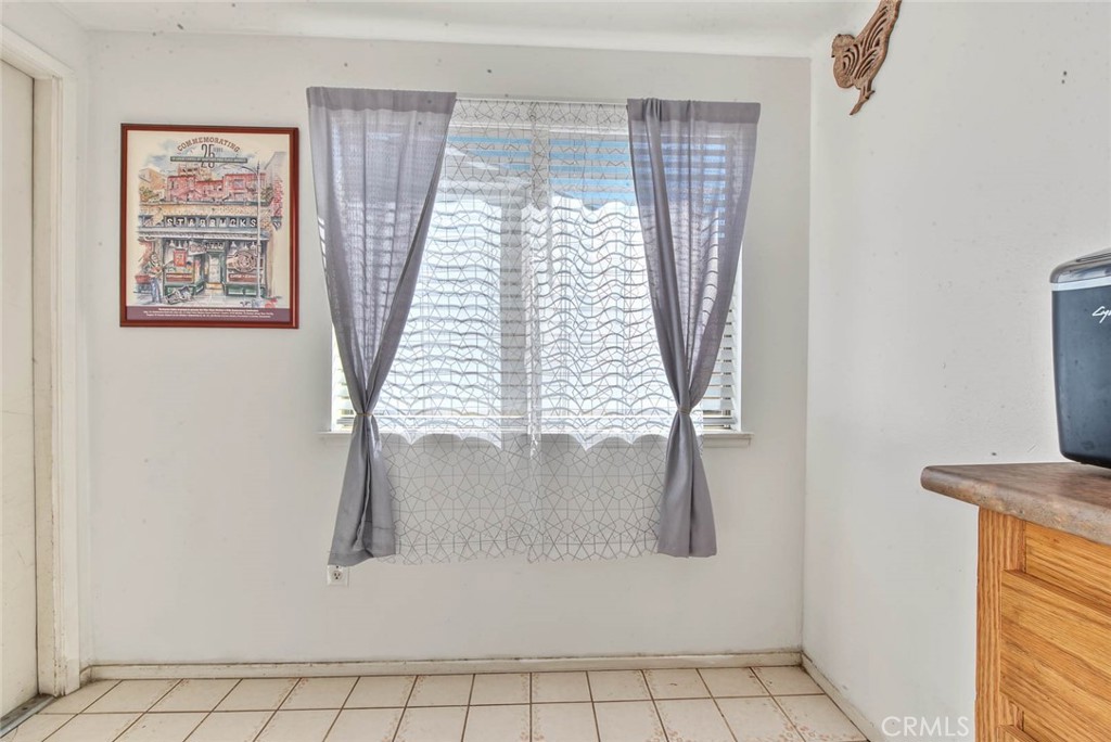 14990 Oakwood Property Photo 16