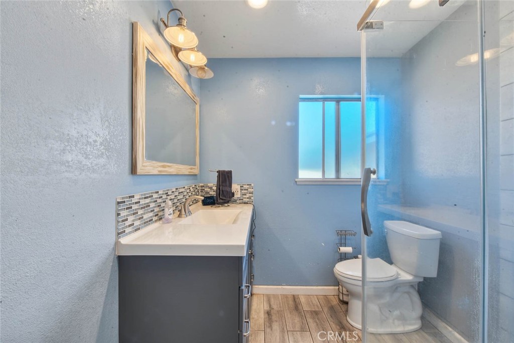 14990 Oakwood Property Photo 20