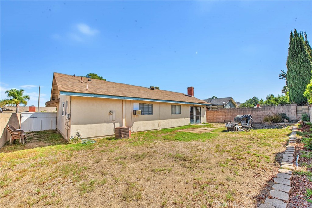 14990 Oakwood Property Photo 33