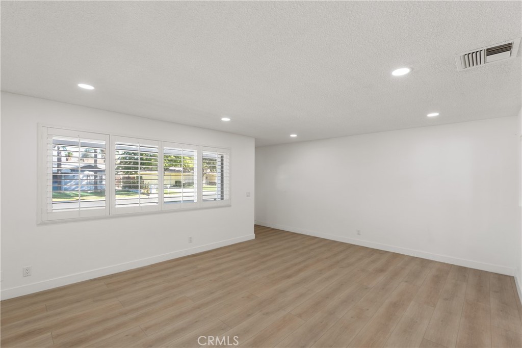 41179 Collegian Way Property Photo 8