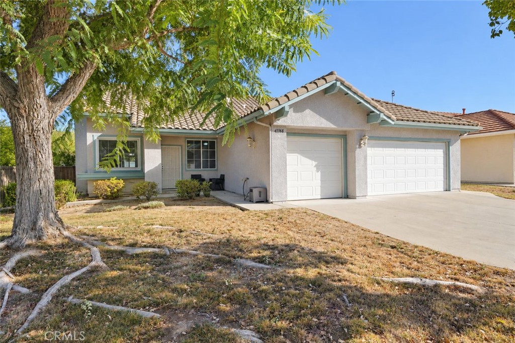 41168 Vincennes Court Property Photo 2