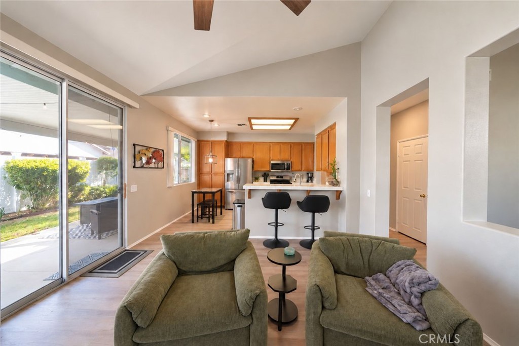 41168 Vincennes Court Property Photo 17