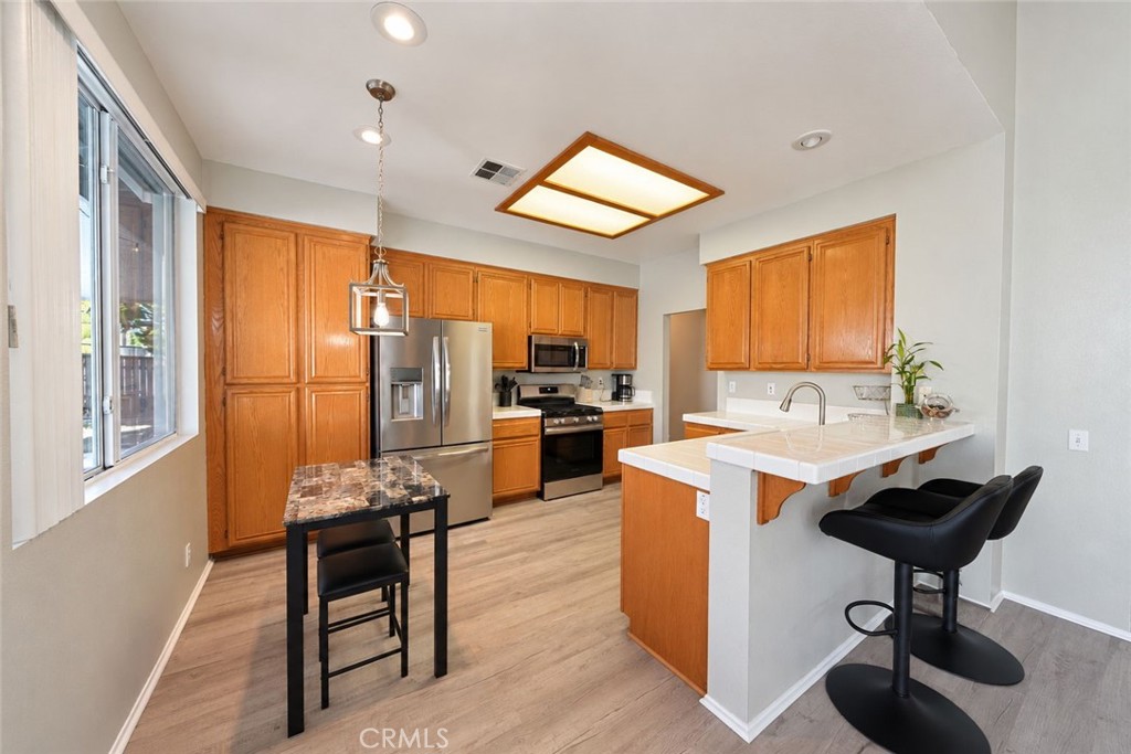 41168 Vincennes Court Property Photo 18