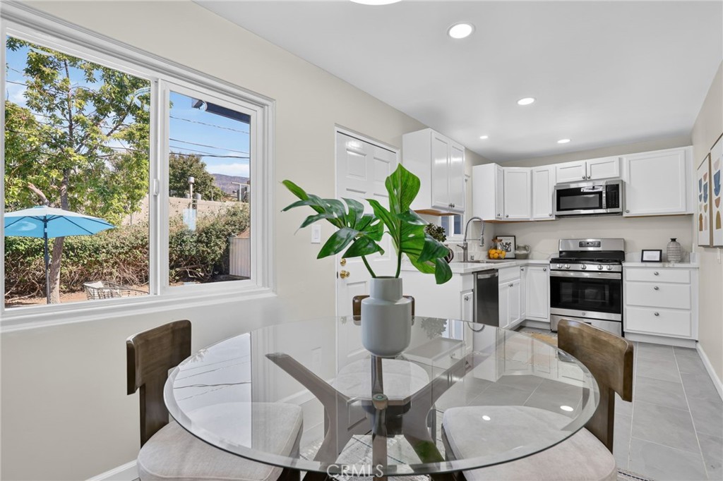 1535 3rd Property Photo 12
